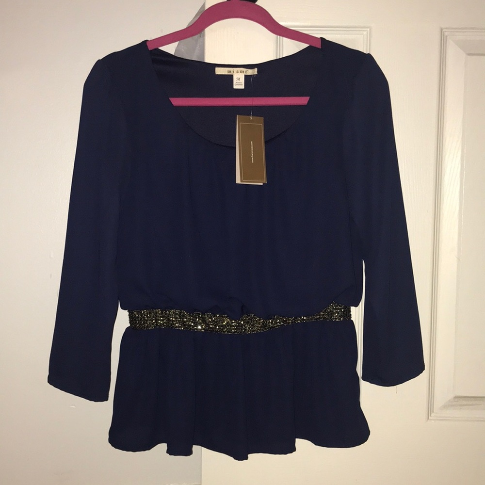 Navy top